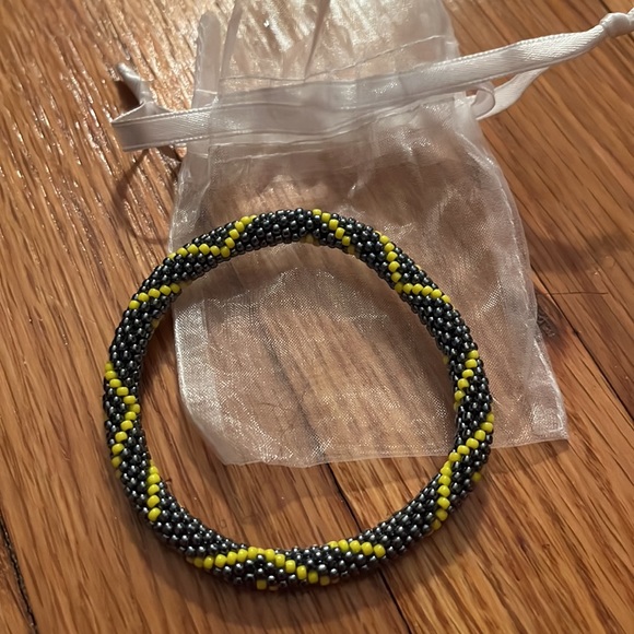 NWOT Sashka beaded large bracelet - Picture 2 of 3